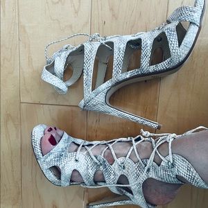 4’ Steve Madden Snake heels